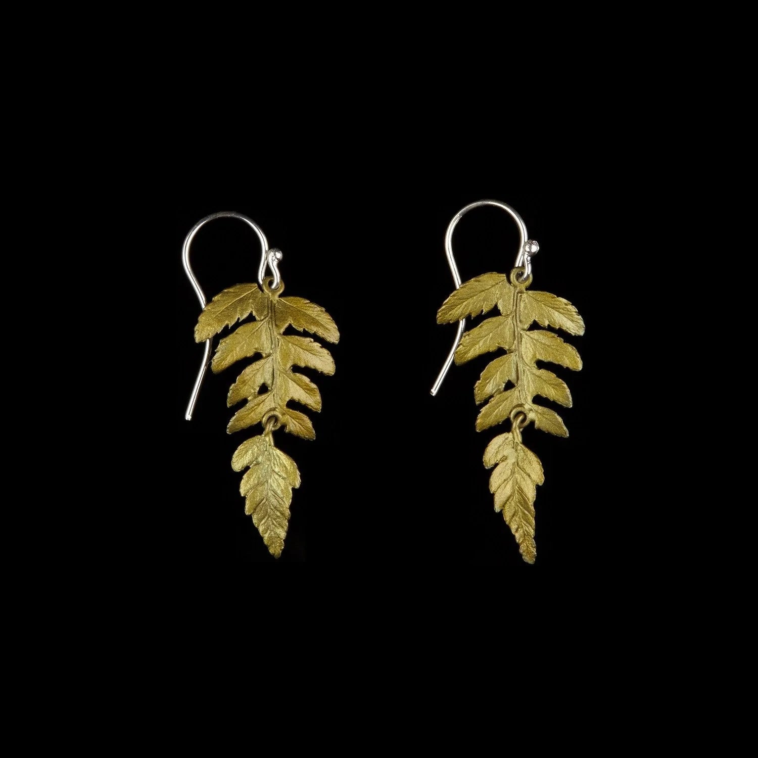 shop-professional-fern-earrings-fashion_1.webp