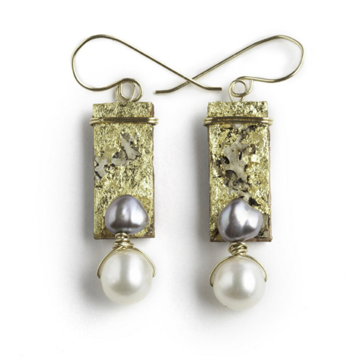 we-make-buying-your-favorite-etruscan-earrings-with-grey-white-pearls-for-sale_0.jpg